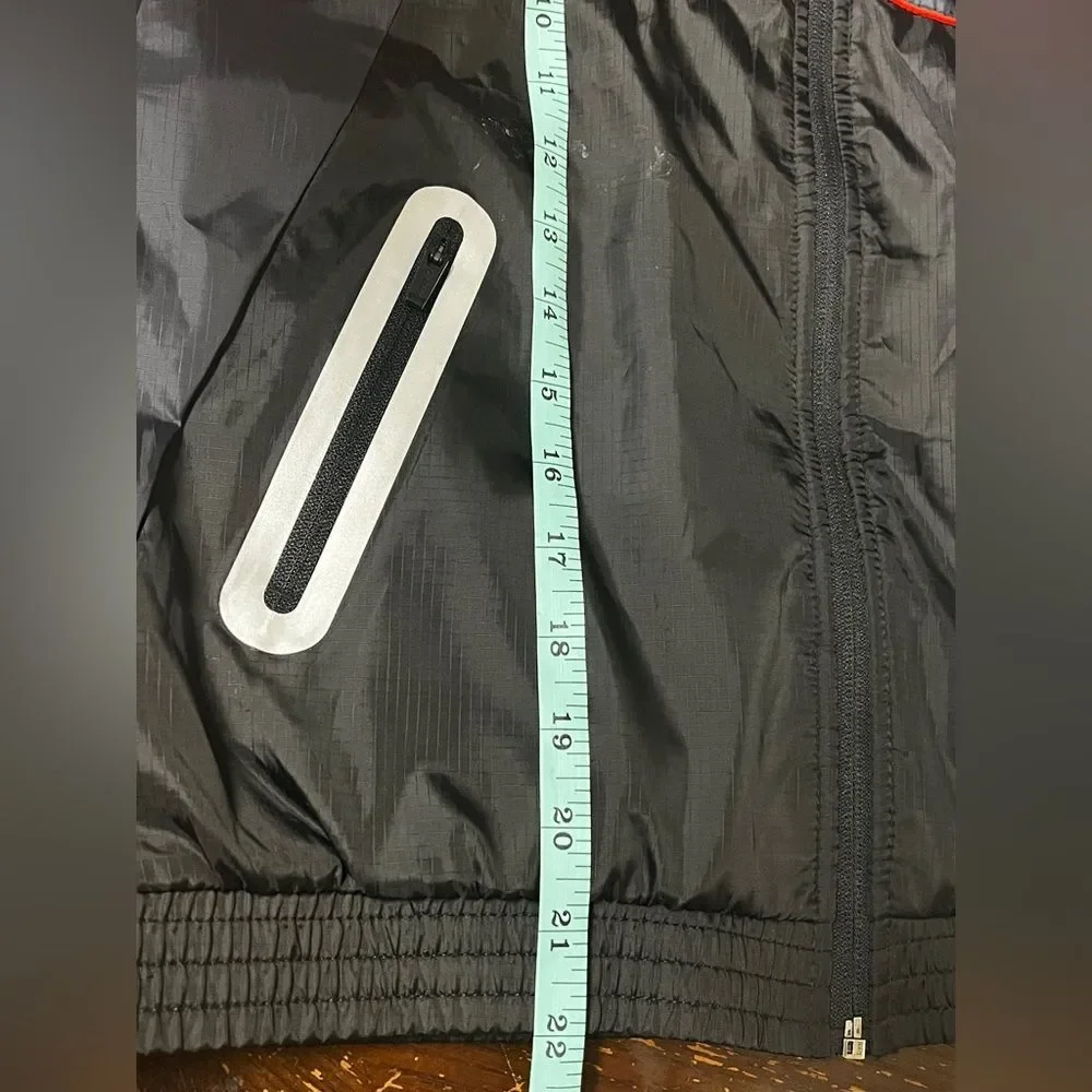 Reebok kids boys lightweight jacket windbreaker Sz L (10 12)